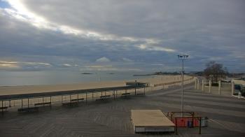 Weather camera view of Ocean Beach Park.