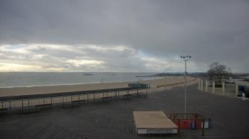 Weather camera view of Ocean Beach Park.