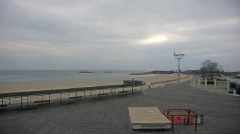 Weather camera view of Ocean Beach Park.