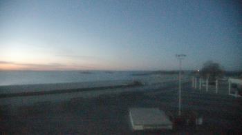 Weather camera view of Ocean Beach Park.