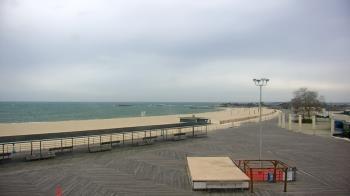 Weather camera view of Ocean Beach Park.