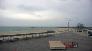 Weather camera view of Ocean Beach Park.