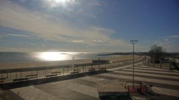 Weather camera view of Ocean Beach Park.