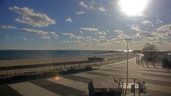 Weather camera view of Ocean Beach Park.