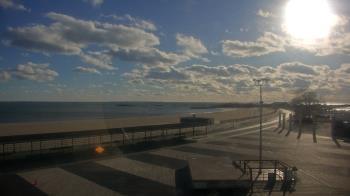 Weather camera view of Ocean Beach Park.