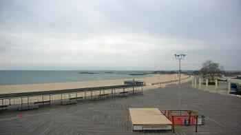 Weather camera view of Ocean Beach Park.