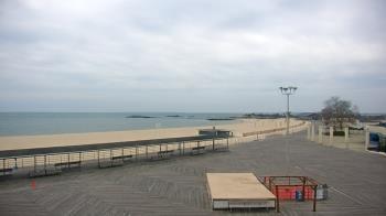 Weather camera view of Ocean Beach Park.