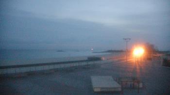 Weather camera view of Ocean Beach Park.
