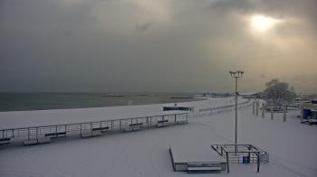 Weather camera view of Ocean Beach Park.