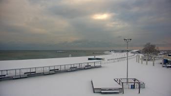 Weather camera view of Ocean Beach Park.