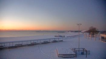 Weather camera view of Ocean Beach Park.