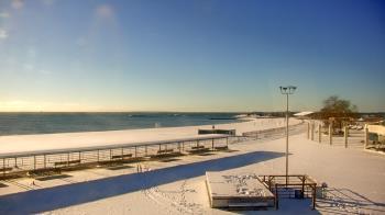 Weather camera view of Ocean Beach Park.