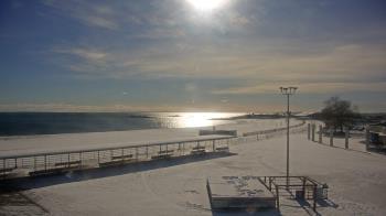 Weather camera view of Ocean Beach Park.