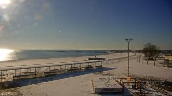 Weather camera view of Ocean Beach Park.