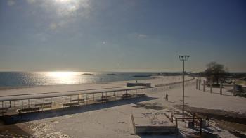 Weather camera view of Ocean Beach Park.