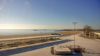 Weather camera view of Ocean Beach Park.