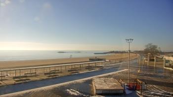 Weather camera view of Ocean Beach Park.