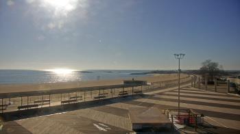Weather camera view of Ocean Beach Park.