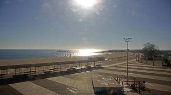 Weather camera view of Ocean Beach Park.