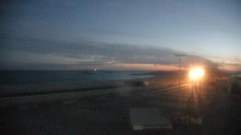 Weather camera view of Ocean Beach Park.