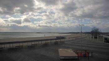 Weather camera view of Ocean Beach Park.