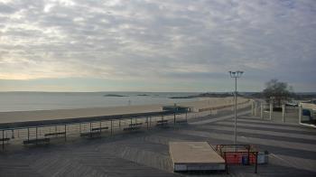 Weather camera view of Ocean Beach Park.