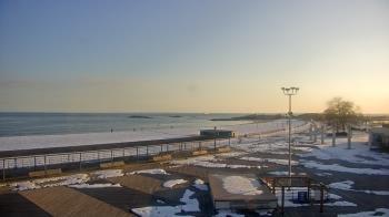 Weather camera view of Ocean Beach Park.