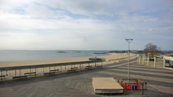 Weather camera view of Ocean Beach Park.