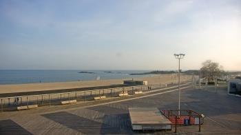 Weather camera view of Ocean Beach Park.