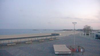 Weather camera view of Ocean Beach Park.