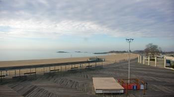Weather camera view of Ocean Beach Park.