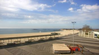 Weather camera view of Ocean Beach Park.