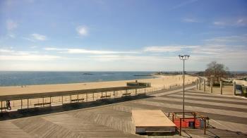 Weather camera view of Ocean Beach Park.