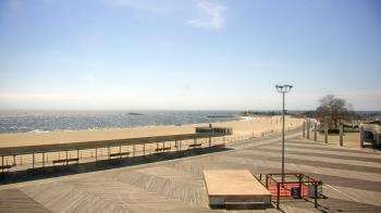 Weather camera view of Ocean Beach Park.