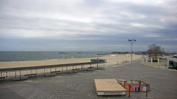 Weather camera view of Ocean Beach Park.