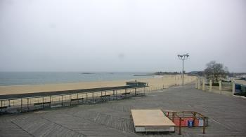 Weather camera view of Ocean Beach Park.