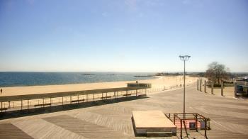 Weather camera view of Ocean Beach Park.