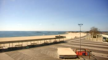 Weather camera view of Ocean Beach Park.