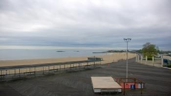 Weather camera view of Ocean Beach Park.
