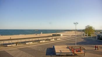 Weather camera view of Ocean Beach Park.