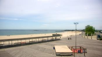 Weather camera view of Ocean Beach Park.