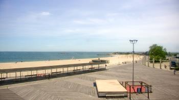 Weather camera view of Ocean Beach Park.