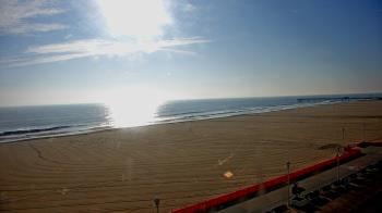 Weather camera view of Plim Plaza Hotel.