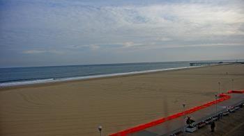 Weather camera view of Plim Plaza Hotel.