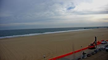 Weather camera view of Plim Plaza Hotel.