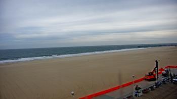 Weather camera view of Plim Plaza Hotel.