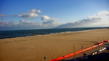 Weather camera view of Plim Plaza Hotel.