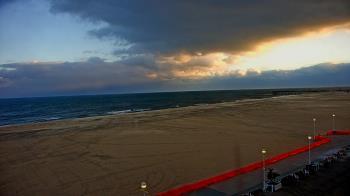 Weather camera view of Plim Plaza Hotel.