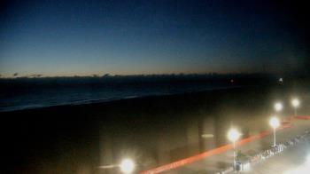 Weather camera view of Plim Plaza Hotel.