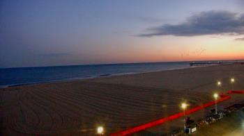 Weather camera view of Plim Plaza Hotel.